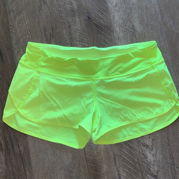 lululemon athletica Pants - LULULEMON RUN: SPEED SHORTS BRIGHT GREEN SIZE 10 LUXTREME COOLMAX
